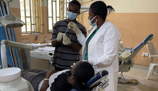 Study Shows Early Challenges to Immune System Disrupt Oral Health